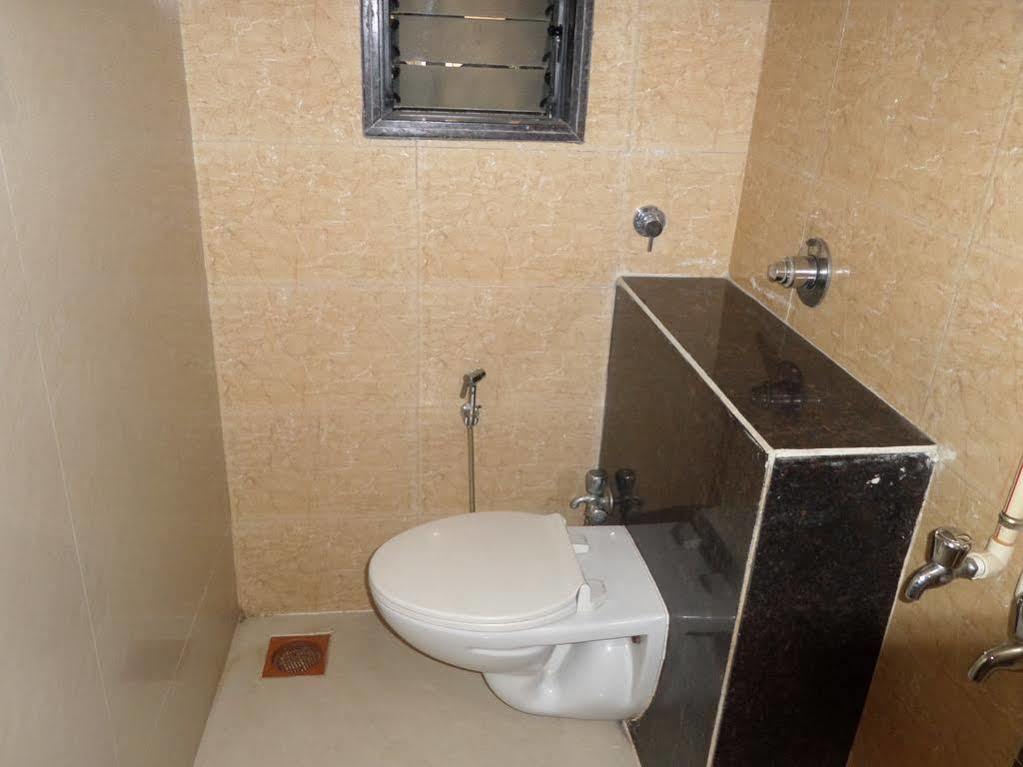 Oyo 2026 Hotel Aishwarya Residency Navi Mumbai Zewnętrze zdjęcie