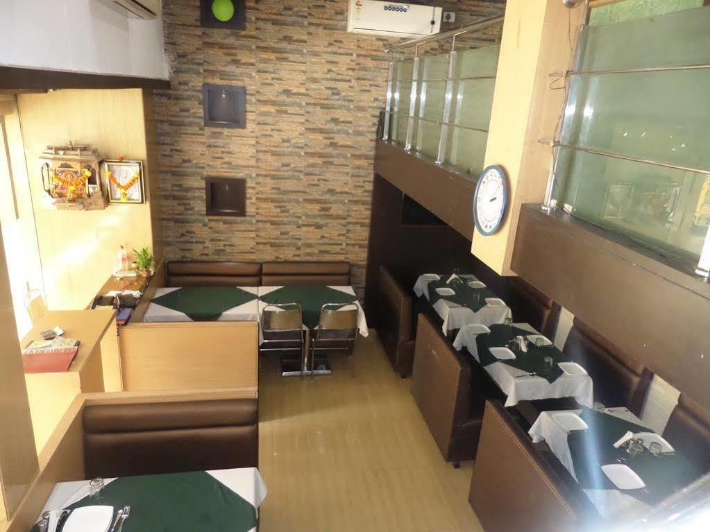 Oyo 2026 Hotel Aishwarya Residency Navi Mumbai Zewnętrze zdjęcie